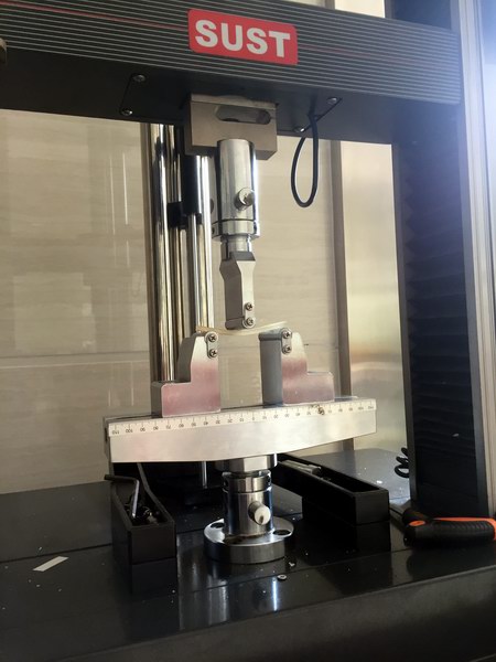 三思泰捷試驗(yàn)機(jī)三點(diǎn)彎曲測(cè)試